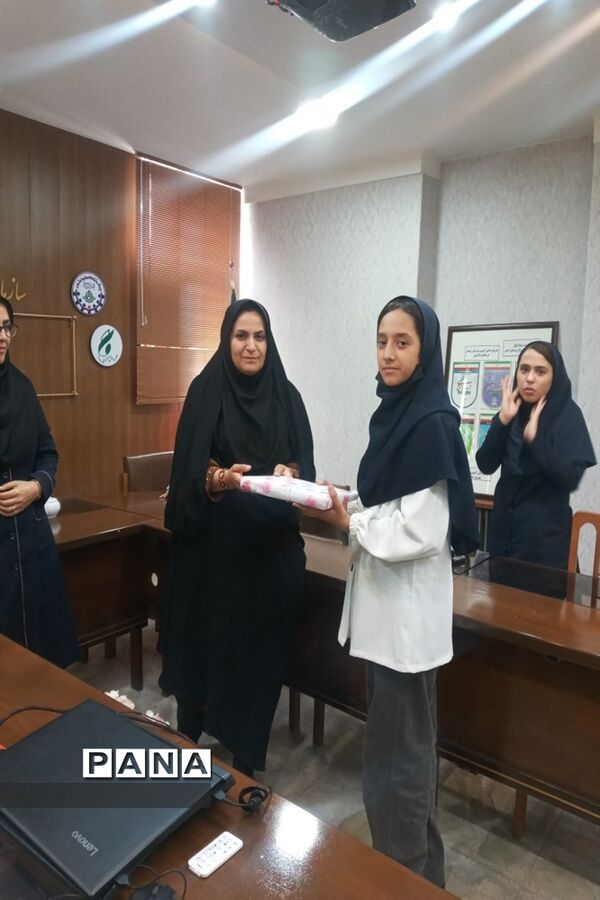 تقدیر از دانش‌آموزخبرنگاران استان زنجان