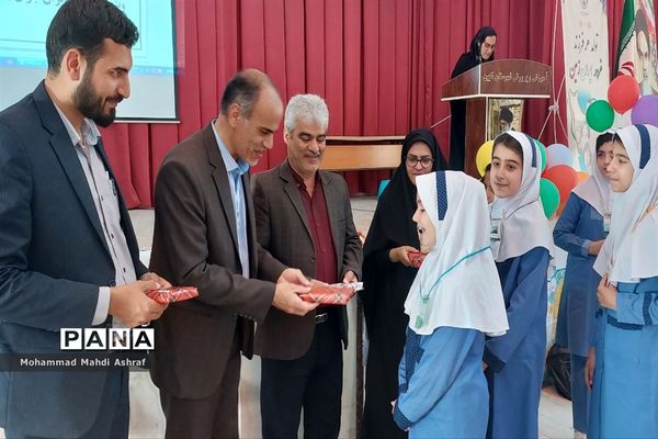 اختتامیه جشنواره سفیران سلامت دانش‌آموزی در نایین