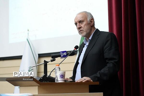 ‌مراسم تجلیل از برگزیدگان «جایزه استانی جمعیت» استانداری تهران