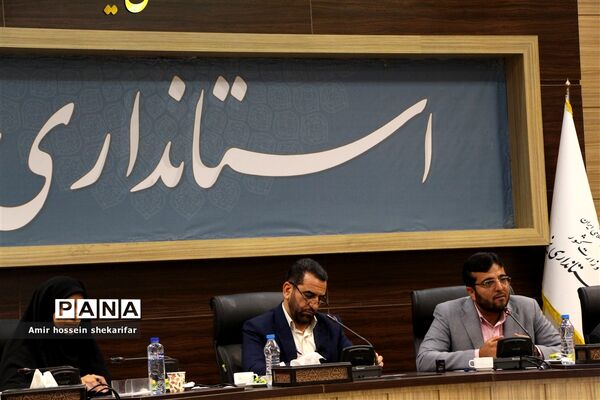 نشست خبری معاون سیاسی، امنیتی و اجتماعی استاندار یزد با موضوع اجرای قانون جوانی جمعیت
