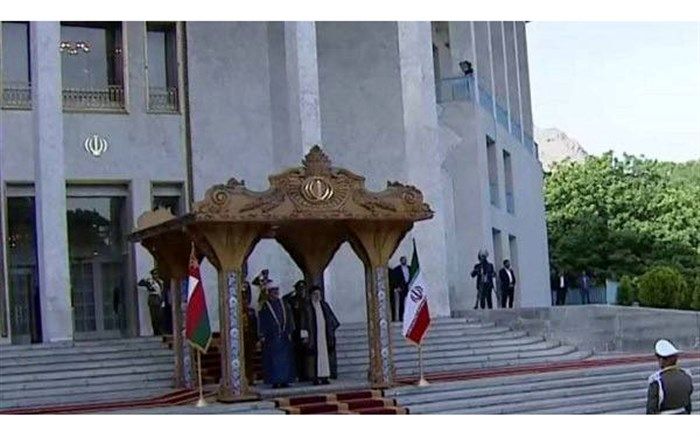 استقبال رسمی آیت‌الله رئیسی از سلطان عمان