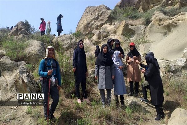کوهنوردی همکاران فرهنگی شهرستان راز و جرگلان
