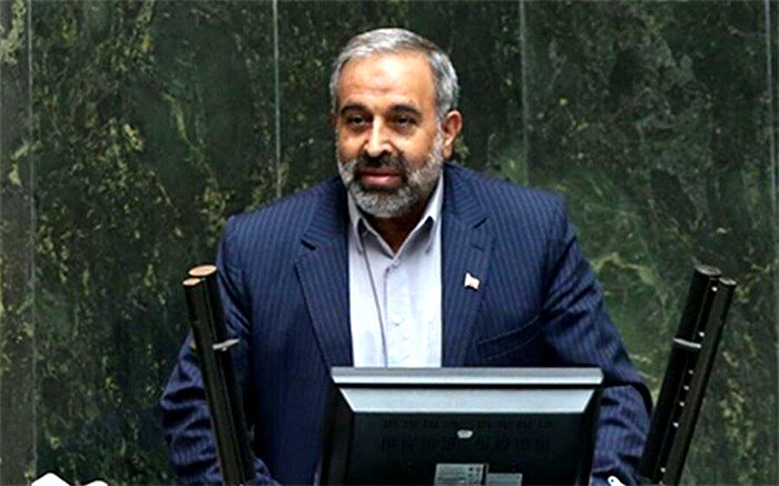 یزدی‌خواه: صحرایی در موضوعات تربیتی و آموزشی دیدگاه‌های ویژه‌ای دارد