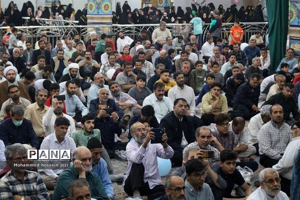 اجتماع خانوادگی خادمیاران رضوی در مسجد جمکران