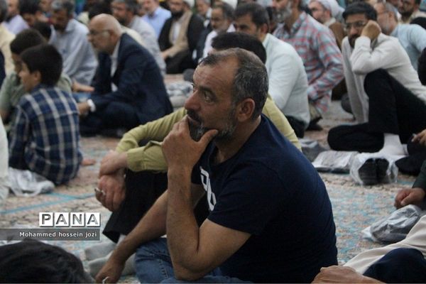 اجتماع خانوادگی خادمیاران رضوی در مسجد جمکران