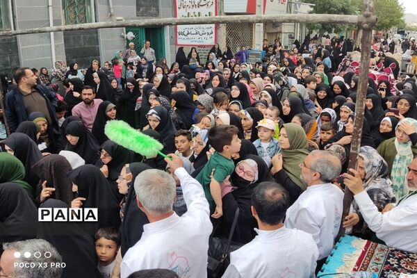 کاروان زیر سایه خورشید