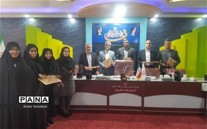 تکریم و خدمت‌رسانی به خانواده شهدا وایثارگران وظیفه مسئولان و مردم است
