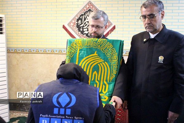 حضور خادمان حرم مطهر رضوی (ع) در اداره کل آموزش و پرورش کرمانشاه