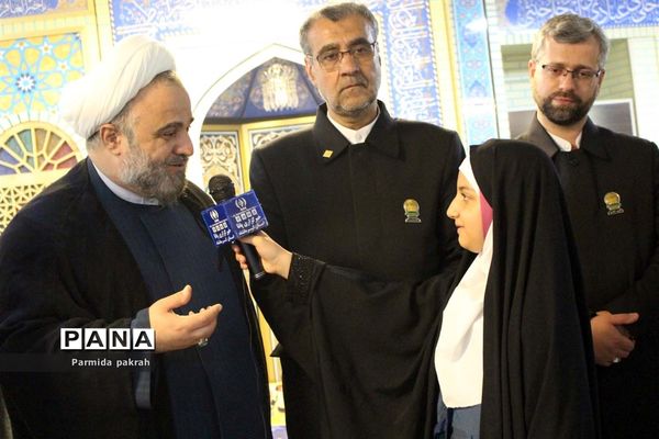 حضور خادمان حرم مطهر رضوی (ع) در اداره کل آموزش و پرورش کرمانشاه