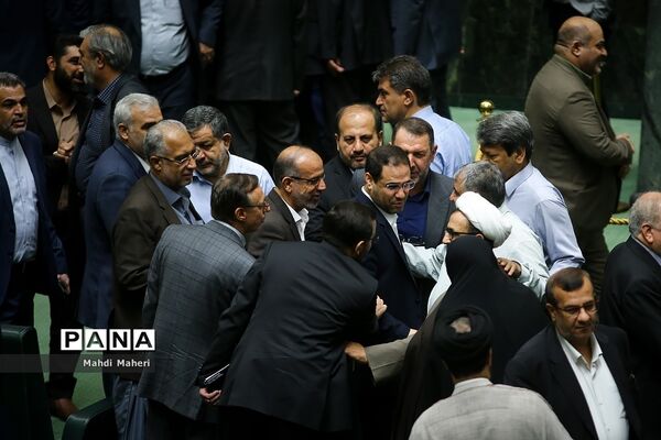 جلسه رای اعتماد مجلس به وزیرآموزش پرورش