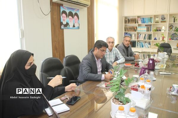 جلسه هماهنگی دوره آموزشی آخرین تغییرات کنکور در آموزش و پرورش استان بوشهر