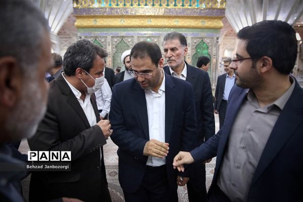 تجدید بیعت وزیر آموزش و پرورش با آرمان‌های امام راحل و ادای احترام به مقام شامخ شهیدان رجایی و باهنر