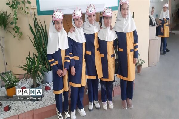 برگزاری جشن الفبا دانش‌آموزان ابتدایی ناحیه 3  شیراز