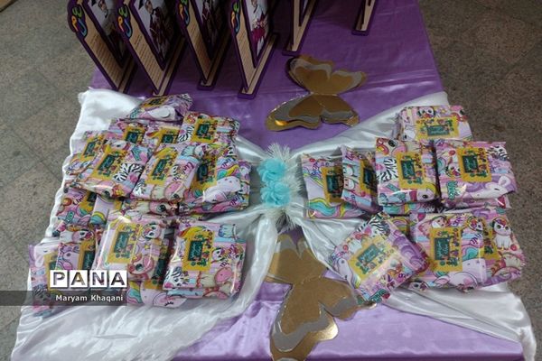 برگزاری جشن الفبا دانش‌آموزان ابتدایی ناحیه 3  شیراز