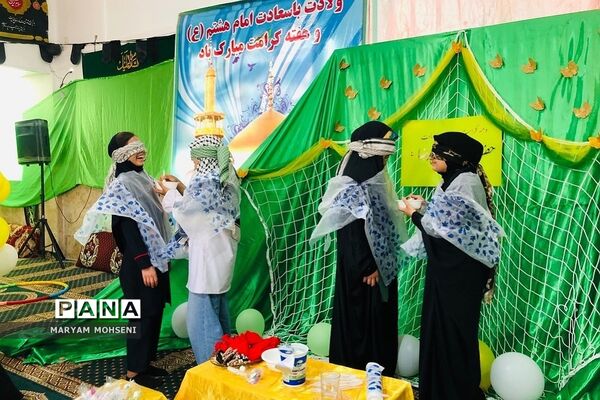 جشن میلاد امام رضا(ع) توسط اعضای اتحادیه انجمن‌های اسلامی دانش‌آموزی فشافویه