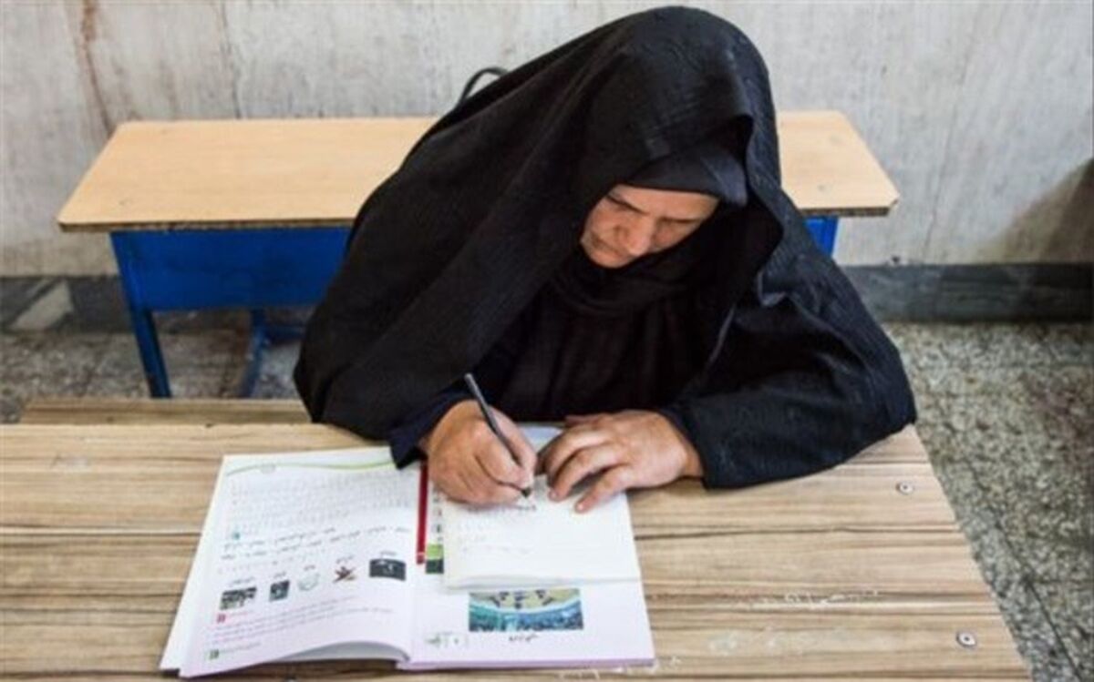 نهضت سوادآموزی ایران سالانه 30 هزار نفر از اتباع خارجی را آموزش می‌دهد