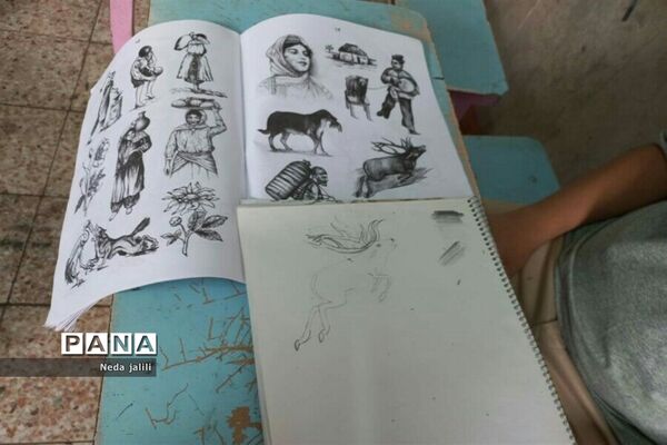 برگزاری کلاس‌های دست ورزی برای کودکان در کانون ملائک شهرستان‌قرچک