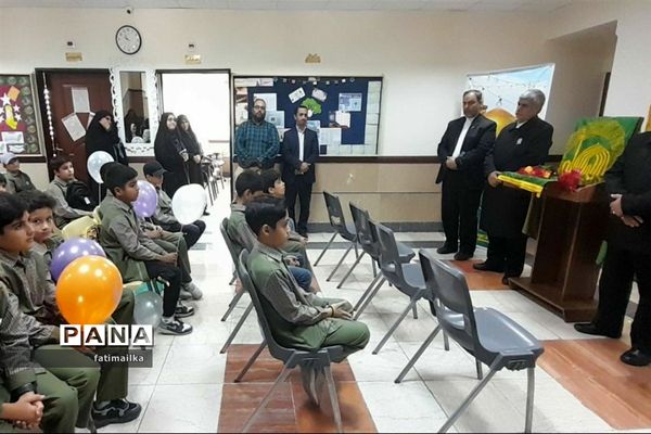 برگزاری آیین پرچم‌گردانی حرم مطهر امام‌رضا(ع) در آموزشگاه امام‌رضا(ع) فیروزکوه