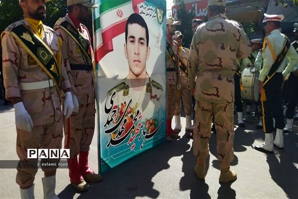 تشیع پیکر سرباز وطن از جنس آسمان در شهرستان بجنورد