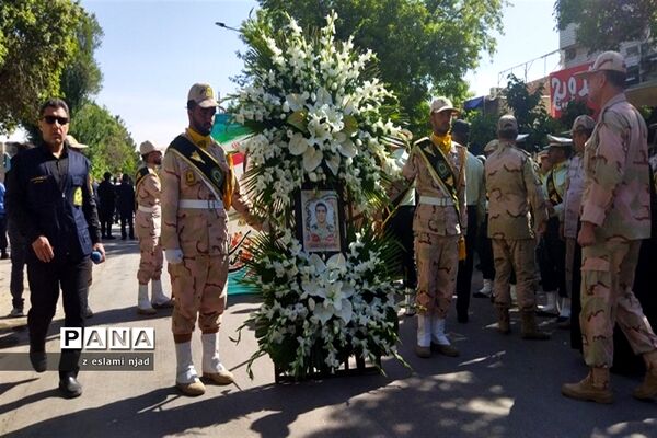 تشیع پیکر سرباز وطن از جنس آسمان در شهرستان بجنورد