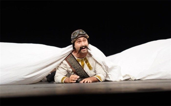 با تئاتر می‌توان زندگی کرد و زیستن آموخت