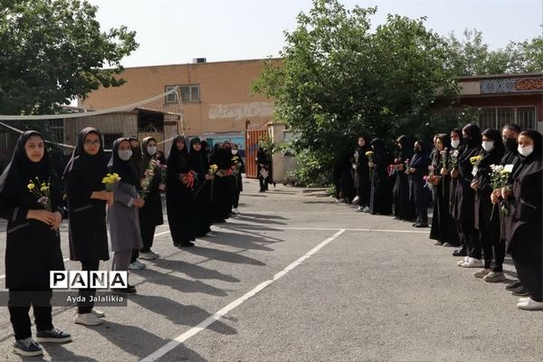 پرچم بارگاه حضرت معصومه(س) درهنرستان ولایت اسلامشهر