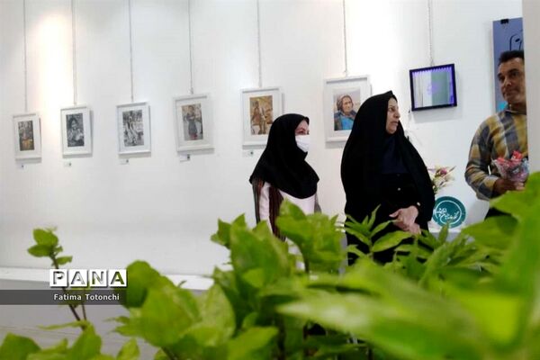 برپایی نمایشگاه عکس در اداره‌کل آموزش و پرورش استان فارس