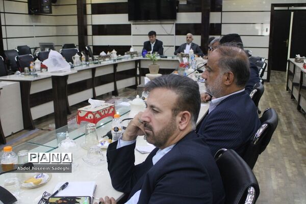 جلسه گروه بهبود کیفیت سواد‌آموزی آموزش و پرورش استان بوشهر