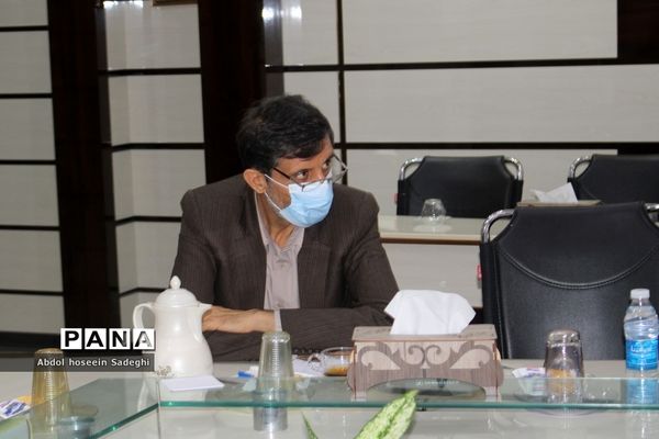 جلسه گروه بهبود کیفیت سواد‌آموزی آموزش و پرورش استان بوشهر