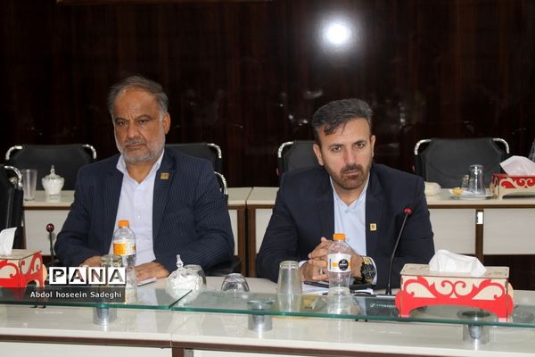 جلسه گروه بهبود کیفیت سواد‌آموزی آموزش و پرورش استان بوشهر