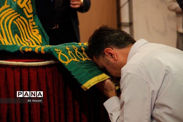 کاروان زیر سایه خورشید در ارومیه