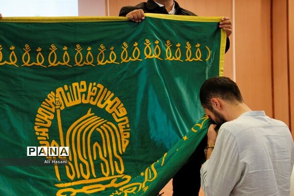 کاروان زیر سایه خورشید در ارومیه