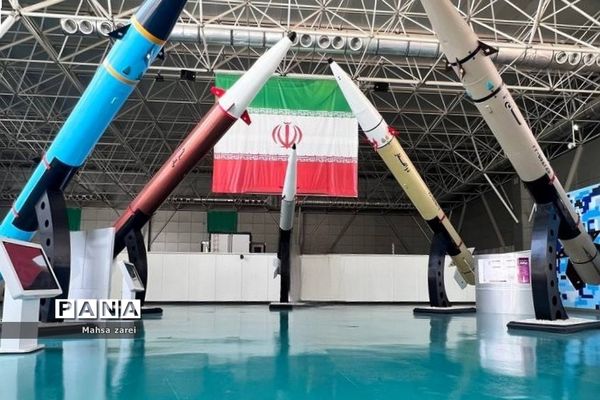 حضور دانش‌آموزان سمپاد شهرستان قرچک در پارک ملی هوافضا