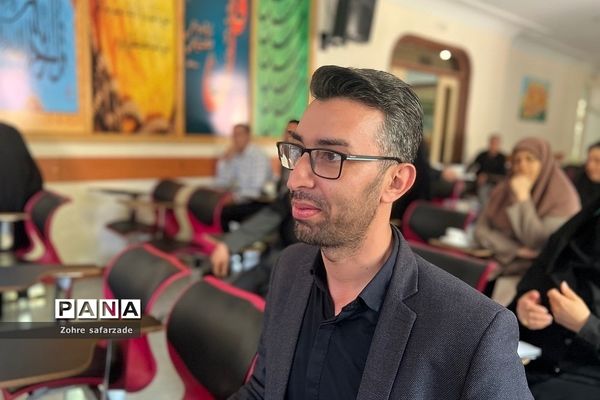 جلسه آموزشی توجیهی ارزیابی دستگاهی سال ۱۴۰۱ در آموزش و پرورش رودهن