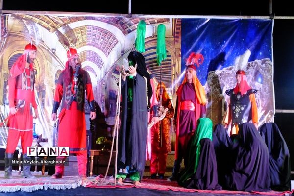 اجرای نمایش مذهبی اسیران عشق در شهرستان پیشوا