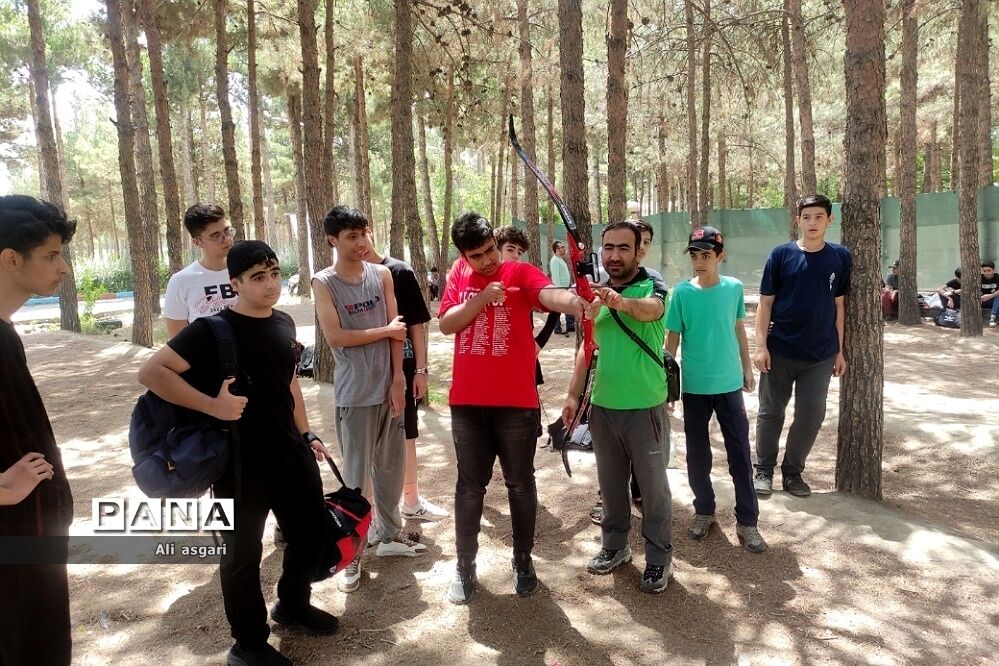 بازدید مدیرکل فرهنگی‌ آموزش و پرورش از فضاهای پرورشی‌ لرستان و همدان