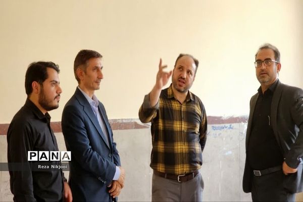 رنگ‌آمیزی مدارس ناحیه یک بهارستان با طعم کارورزی هنرستانی