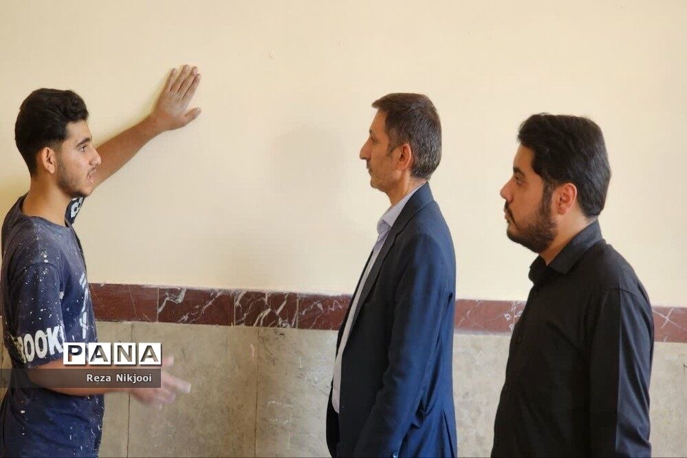 رنگ‌آمیزی مدارس ناحیه یک بهارستان با طعم کارورزی هنرستانی