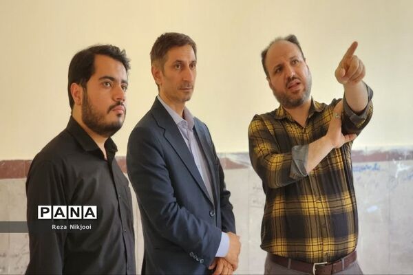 رنگ‌آمیزی مدارس ناحیه یک بهارستان با طعم کارورزی هنرستانی