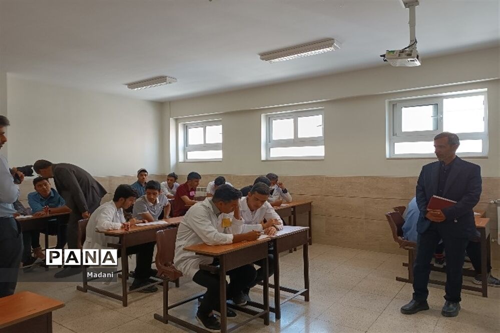 بیست‌و‌یکمین دوره از مسابقات علوم آزمایشگاهی در دبیرستان استعدادهای درخشان فرزانگان امین ۲