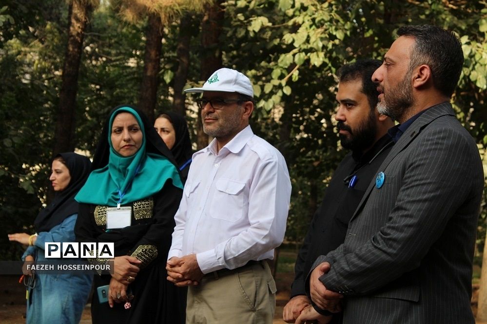 بازدید مدیر آموزش و پرورش اسلامشهر از اردوی استانی یاور‌مربیان دختر شهرستان‌های استان تهران