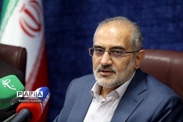 نشست خبری  معاون پارلمانی رئیس جمهور