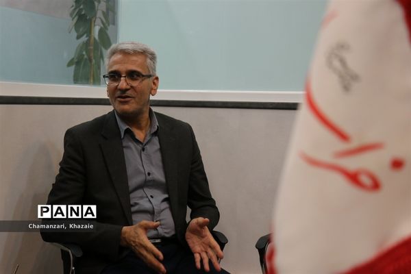 بازدید معاون سوادآموزی خراسان‌رضوی به‌مناسبت روز خبرنگار از سازمان آگهی‌های روزنامه  خراسان