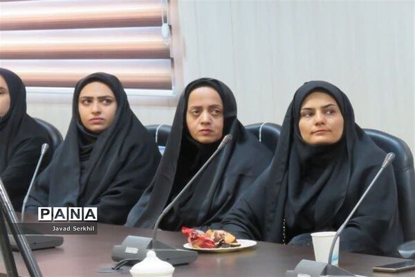آیین تجلیل از اعضای فعال مدارس مجری طرح تیم پیشرفت مدرسه کانون بسیج فرهنگیان