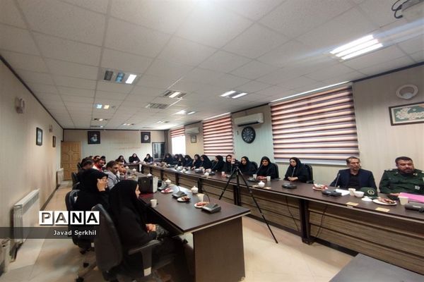 آیین تجلیل از اعضای فعال مدارس مجری طرح تیم پیشرفت مدرسه کانون بسیج فرهنگیان