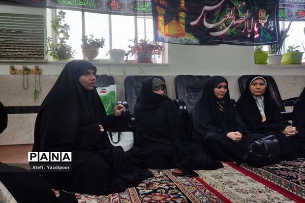 بازدید رئیس آموزش و پرورش ناحیه ۵ از پایگاه‌های اوقات فراغت تابستانه