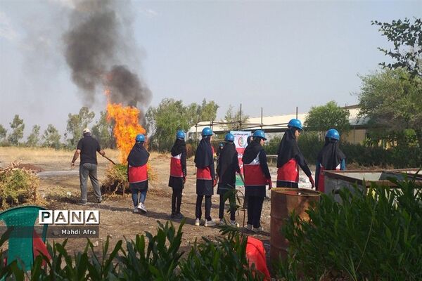 شرکت دانش‌آموزان دبیرستان قدس در مرحله استانی المپیاد آماده