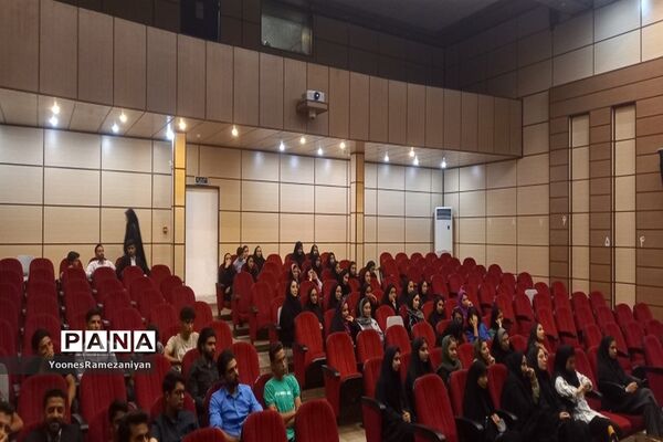 همایش بزرگ انتخاب رشته در خلیل‌آباد