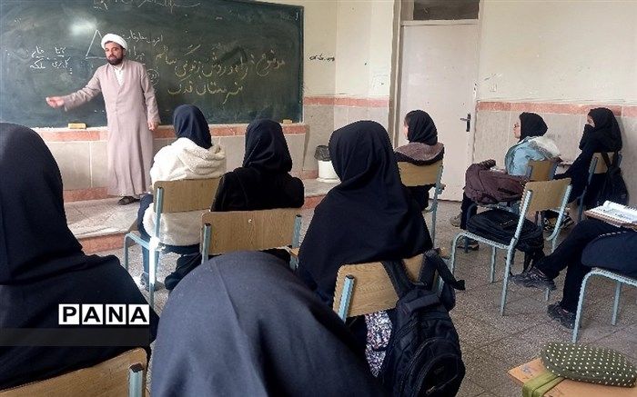 تاسیس دانشگاه تربیت معلم حوزه، به رفع چالش کمبود نیروی انسانی در آموزش و پرورش کمک می‌کند