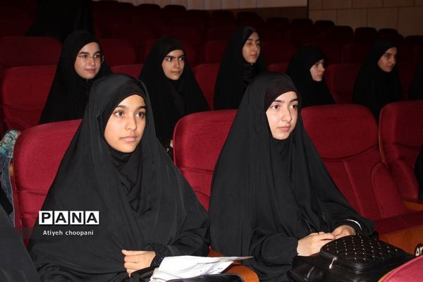 یادواره شهدا دانش‌آموزان پایتخت